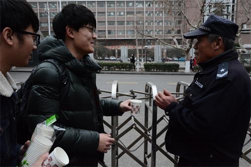 点击这里用新窗口浏览图片